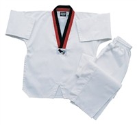 7.5 oz Red/Black Middleweight Tae Kwon Do Sets